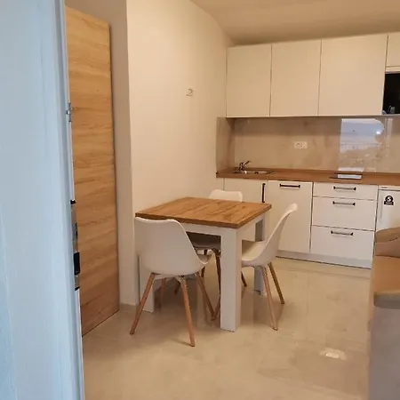 Luka Макарска